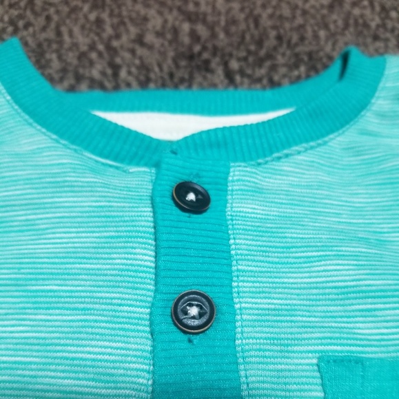 Oshkosh T-Shirt - Picture 2 of 2